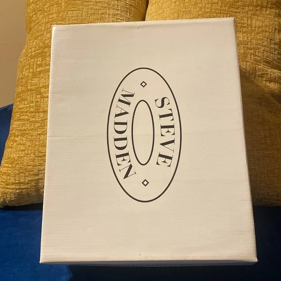 Steve Madden Light Blue Slithur Heels size 8 - Picture 3 of 10